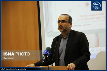 برپایی مناظرات دانشجویی باعث گسترش فرهنگ نقد و مطالبهگری میشود