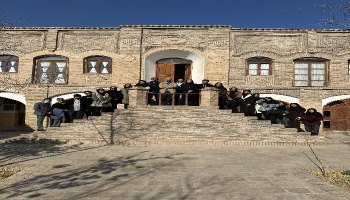 بازدید دانشجویان دانشگاه علوم پزشکی بیرجند از بافت تاریخی شهر بیرجند در راستای طرح ملی ایران مرز پرگهر